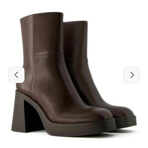 BERSHKA FAUX LEATHER BLOCK HEEL BOOTS - SIZE 6.5 (EUR 37)